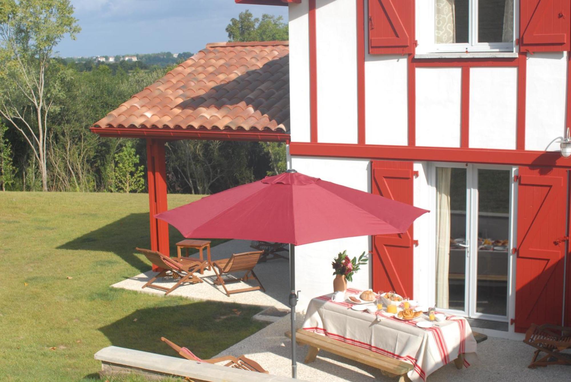 Les D'harri-xuria Villa Saint-Pierre-dʼIrube